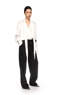 LARGE BOW TIE DETAIL SATIN SHIRT