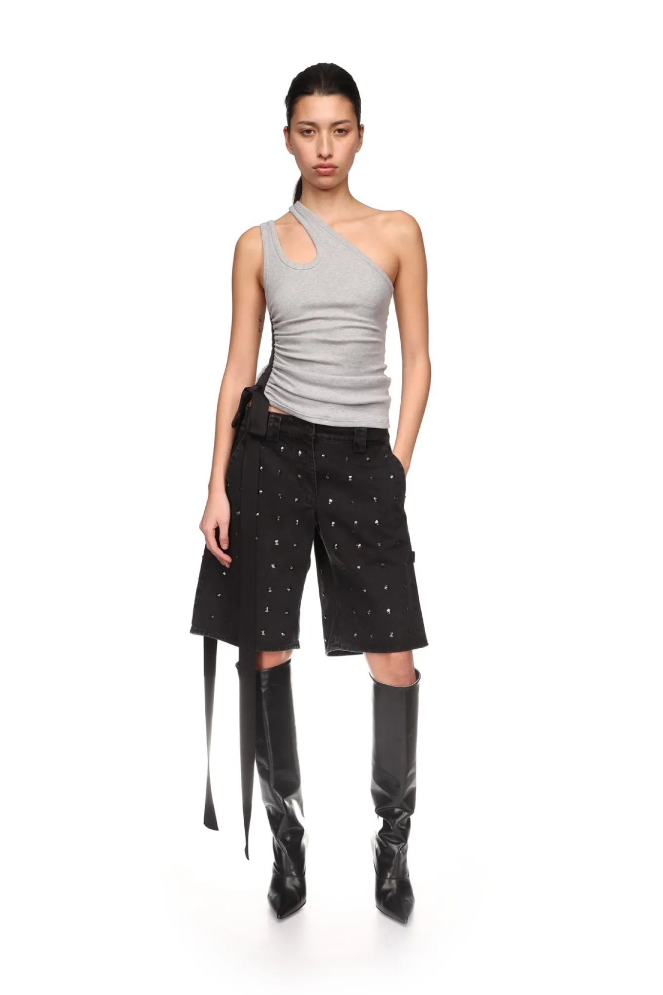 RHINESTONE CRYSTAL EMBROIDERY DENIM SHORTS